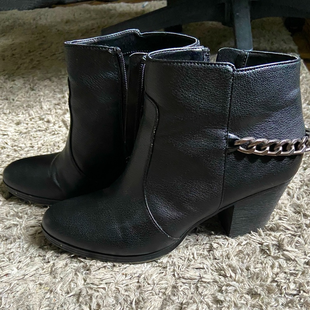 Circus by Sam Edelman ankle booties